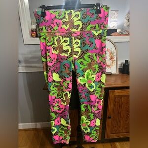 Fabletics Neon Green and Pink Leopard Leggings EUC